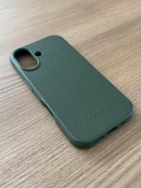 WOOLNUT Leather Case for iPhone 16 - Green - Open Box